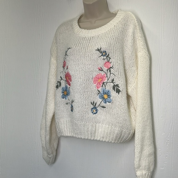 H&M - White Colorful Floral Knit Long Sleeve Crew Neck Sweater Size Large - Picture 6 of 10